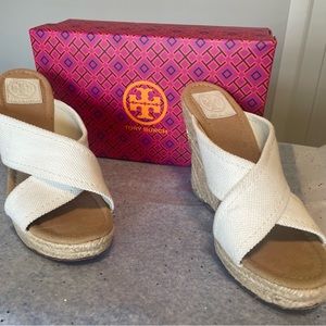 Tory Burch Wedge size 9.5